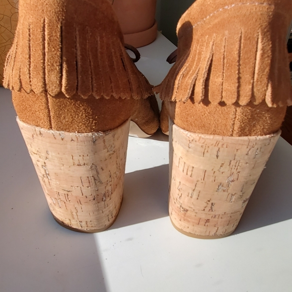 Tory Burch Huntington cognac suede leather embroidered fringe booties 9.5M - Picture 3 of 7